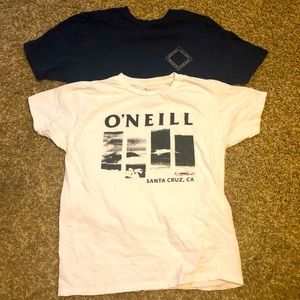 2 Men’s O’Neill T-shirts, 1 blue, 1 white